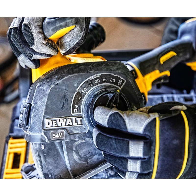 Bruzdownica DEWALT DCG200T2 54V 2x6Ah BL 125 TSTAK