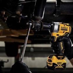 Klucz udarowy 12V 340Nm 1/2' 2x5Ah DeWALT DCF901P2