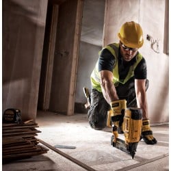 Akumulatorowa sztyfciarka DeWALT DCN680N XR 18V 18GA BL BODY karton