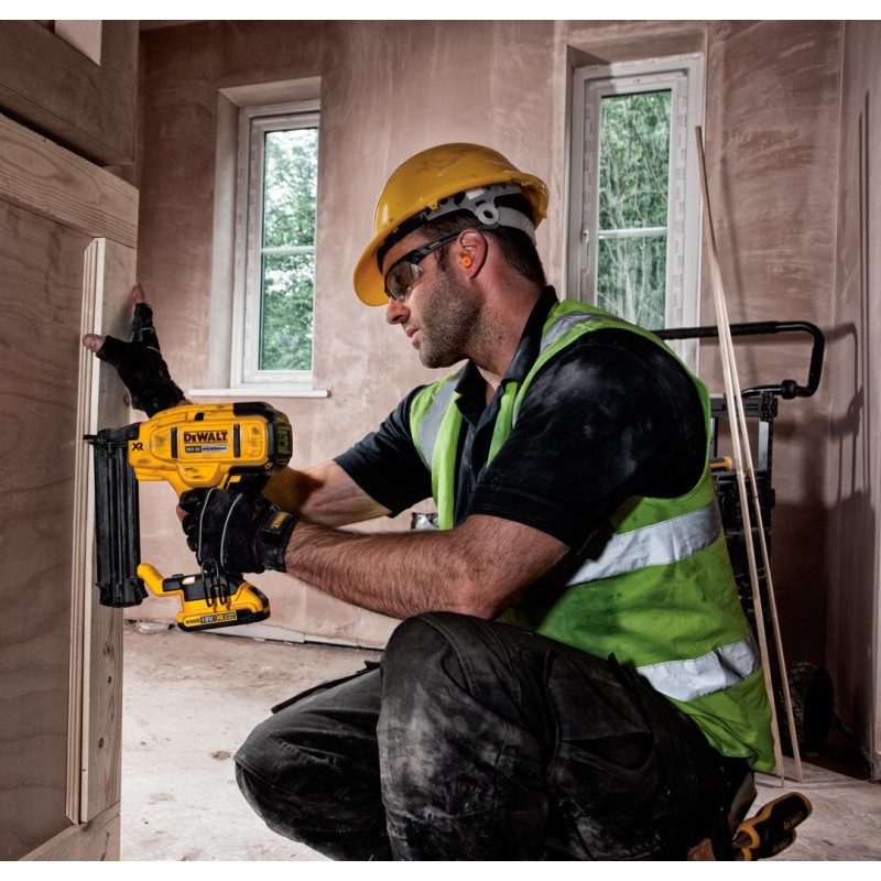 Akumulatorowa sztyfciarka 18GA 18V DeWALT DCN680NT TSTAK VI BODY