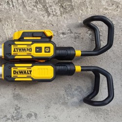 Latarka akumulatorowa led 18V body DeWalt DCL045