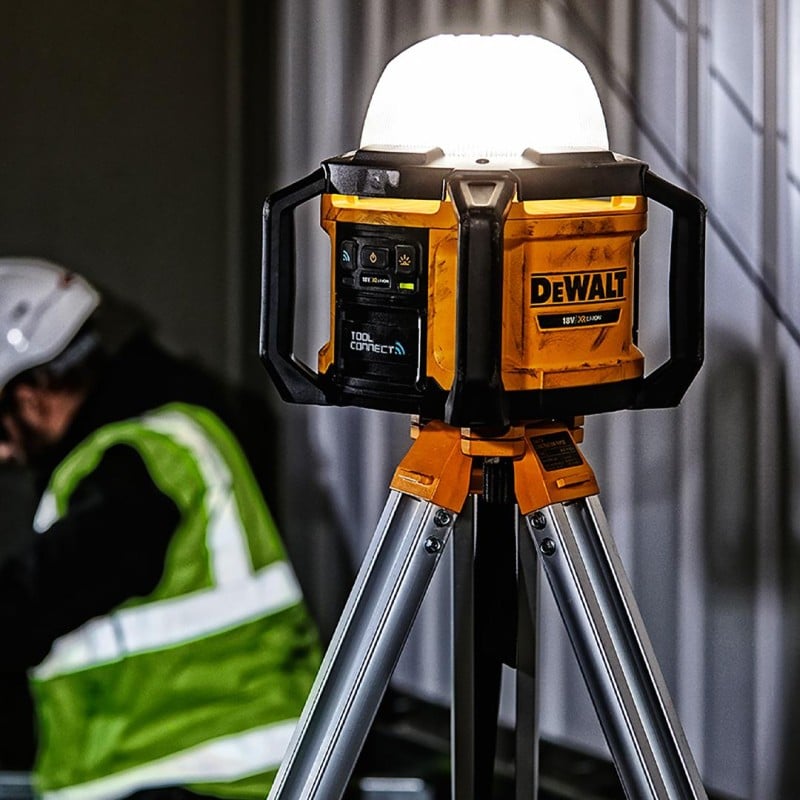Lampa DEWALT DCL074-XJ 18V 5000lm LED body