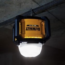Lampa DEWALT DCL074-XJ 18V 5000lm LED body