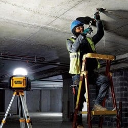 Lampa DEWALT DCL074-XJ 18V 5000lm LED body