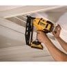 Zestaw COMBO DeWALT DCK246P2T: Gwoździarka DCN930+ Sztyfciarka DCN660 2x5Ah ładowarka walizka
