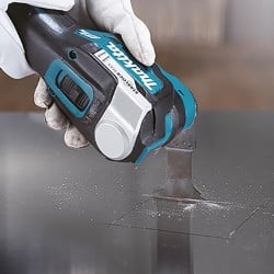 Narzędzie wielofunkcyjne 18V 2x3Ah Makita DTM52Z