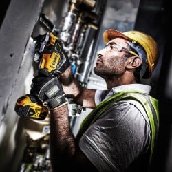 Narzędzie oscylacyjne DeWALT DCS356P2 multitool