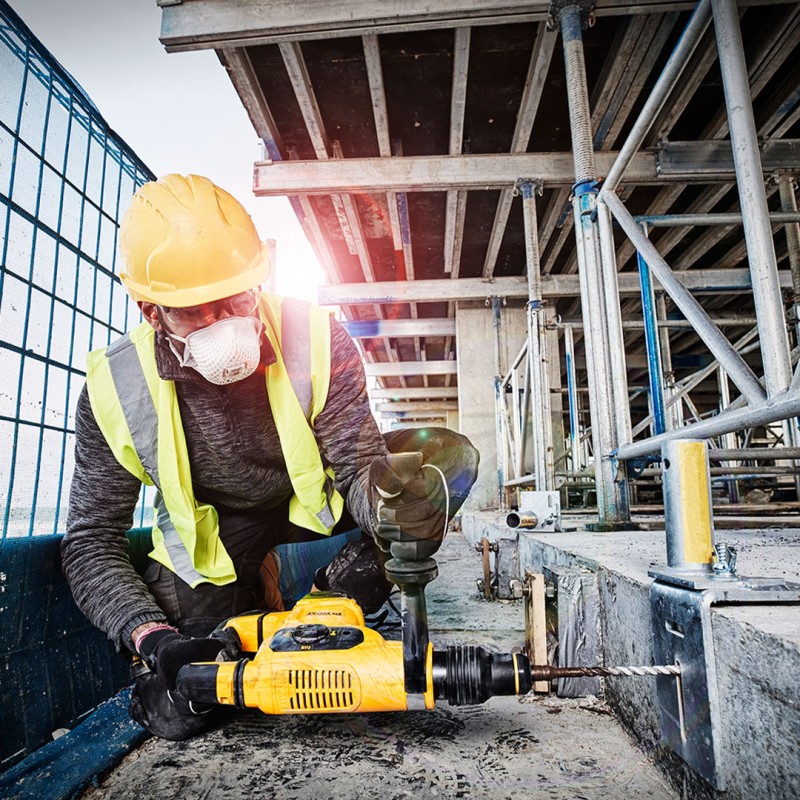 Młot udarowy DEWALT D25810K 1050W SDS-MAX 7,1J walizka