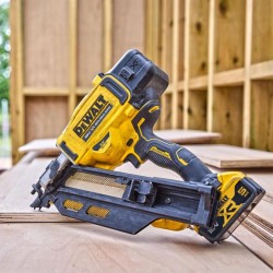 Gwoździarka akumulatorowa DeWALT DCN930P2 18V XR BL 33° 50-90mm 2x5Ah walizka