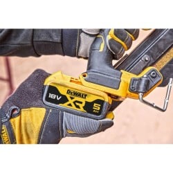 Gwoździarka akumulatorowa DeWALT DCN930P2 18V XR BL 33° 50-90mm 2x5Ah walizka