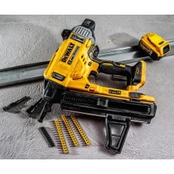 Gwoździarka osadzak do betonu DeWALT DCN890N 18V BL XR BODY walizka