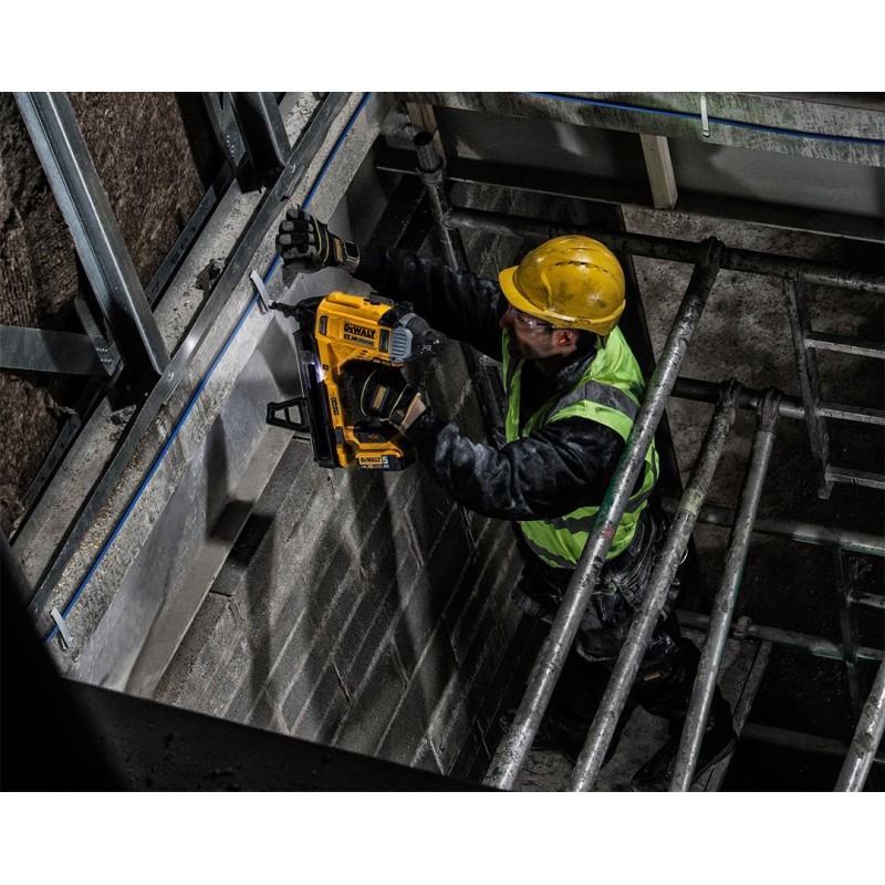 Gwoździarka osadzak do betonu DeWALT DCN890N 18V BL XR BODY walizka