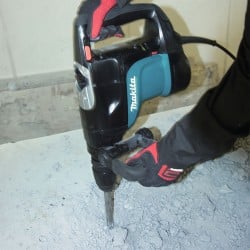 Młot udarowo-obrotowy Makita HR4501C SDS Max 1350W 10,1J walizka