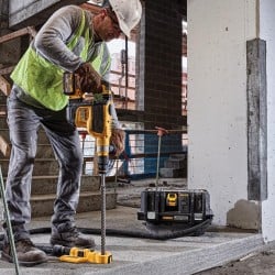 Młot udarowo-obrotowy SDS-MAX 10,5J DeWALT DCH614N