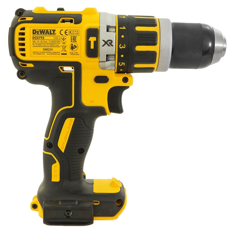 Wiertarko-wkrętarka udarowa DeWALT DCD795D2 18V XR BL 60Nm 2x2Ah walizka