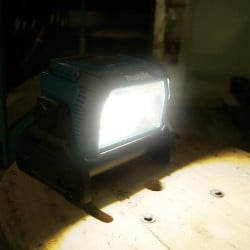 Lampa akumulatorowa LED 18V 10000lm Makita DML809