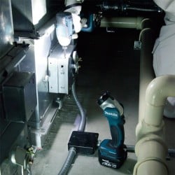 Latarka akumul 180lm LXT 14,4/18V Makita DML802Z