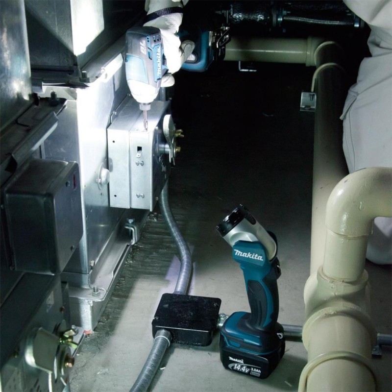 Latarka akumul 180lm LXT 14,4/18V Makita DML802Z