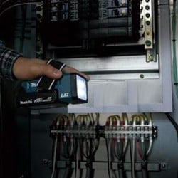 Latarka akumulatorowa 18V LXT Makita DML186