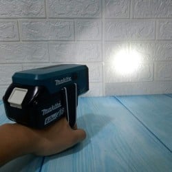Latarka akumulatorowa 18V LXT Makita DML186