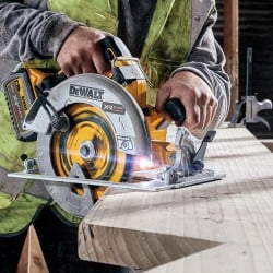 Pilarka tarczowa 18V 190mm 2x5Ah DeWALT DCS573H2T