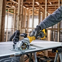 Pilarka tarczowa 115mm Powerstack DeWALT DCS571E1T