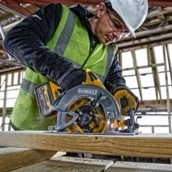 Pilarka tarczowa 54V 190mm 2x6Ah DEWALT DCS578T2