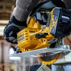 Pilarka tarczowa 184mm 18V 2x5Ah DeWALT DCS570H2T