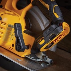 Pilarka 190mm FLEXVOLT ADVANTAGE DeWALT DCS573T1