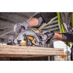 Pilarka tarczowa DeWALT DCS577N FLEXVOLT XR BL 54V 190mm z tarczą