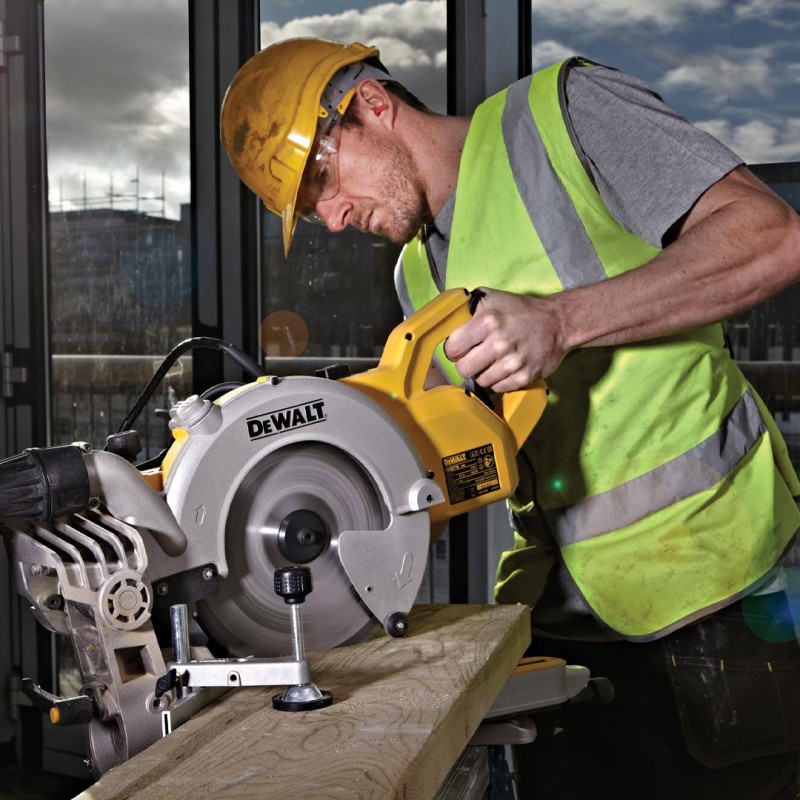 Pilarka ukośnica z posuwem DeWALT DWS778 1850W 250mm wskaźnik XPS kapówka
