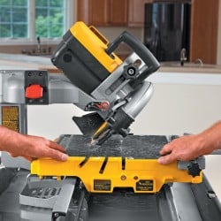 Przecinarka DEWALT D24000 stołowa 250mm 1600W