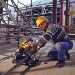 Przecinarka do metalu 355mm 2200W DEWALT DW872-QS