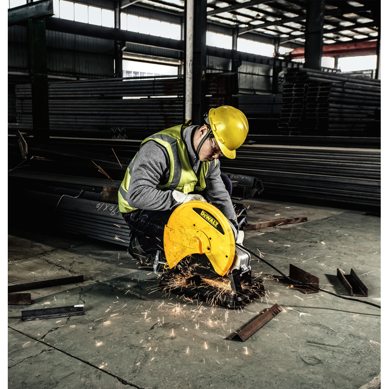 Przecinarka do metalu 355mm 2300W DEWALT D28730-QS
