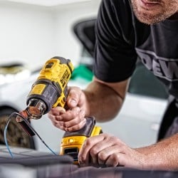 Opalarka DeWALT DCE530P2 XR 18V 2x5Ah 290/530°C walizka