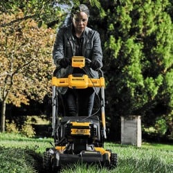 Kosiarka 2x18V z napędem 53cm DeWALT DCMWSP564N