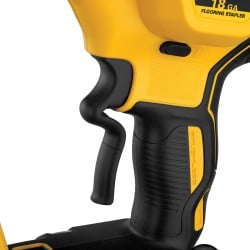 Zszywacz DeWalt DCN682D2 18V XR BL 2x2Ah 18Ga TSTA