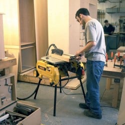 Pilarka stołowa odwracana ukosowa DeWALT D27107XPS 2000W 305mm wskaźnik XPS