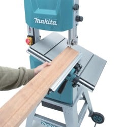 Stołowa piła taśmowa Makita LB1200F 900W