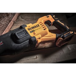 Pilarka szablasta lisi ogon 18V DeWALT DCS386T1