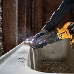 Pilarka szablasta lisi ogon 18V DeWALT DCS386T1