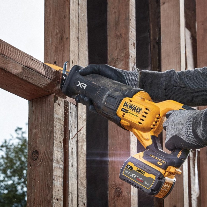 Pilarka piła szablasta 18V 2x5Ah DeWALT DCS386H2T