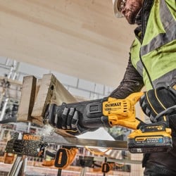 Pilarka piła szablasta 18V 2x5Ah DeWALT DCS386H2T