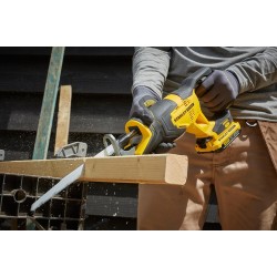 Pilarka szablasta V20 FATMAX STANLEY SFMCS300D2K