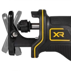 Pilarka szablasta 18V body BL DEWALT DCS382N