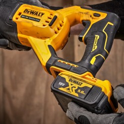 Pilarka szablasta 18V body BL DEWALT DCS382N