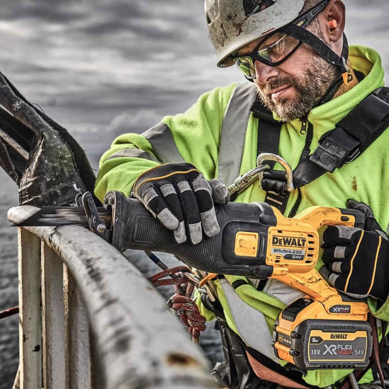Pilarka szablasta 54V 2x9Ah FlexVo DEWALT DCS389X2