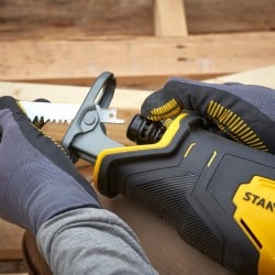 Pilarka szablasta 18V BODY STANLEY FATMAX V20
