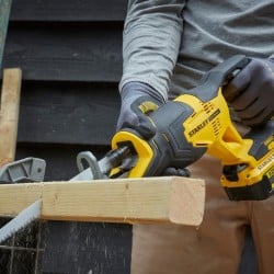 Pilarka szablasta 18V BODY STANLEY FATMAX V20