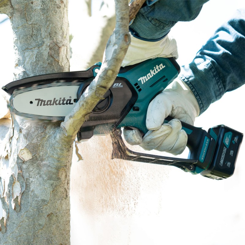 Pilarka do gałęzi Makita UC100DWA01 CXT 12V XPT BL 1x2.0Ah 10cm